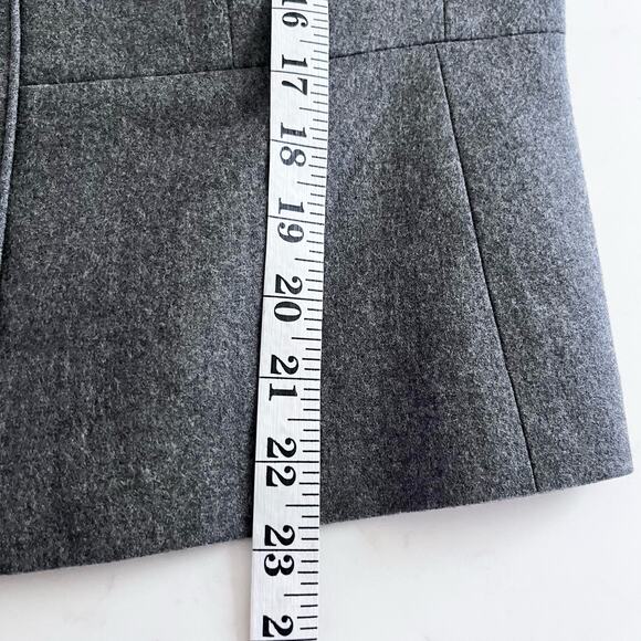 Talbots Gray Italian Flannel Wool Blend Zip Up Collarless Jacket Size 10 - Picture 6 of 7